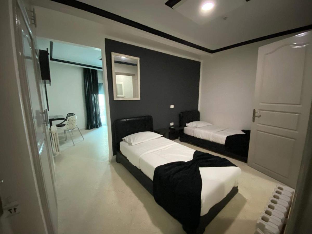 Hotel Le Calife Tunis Exterior photo